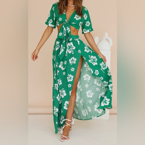 Runaway The Label Dresses & Skirts - Runaway The Label-Kamea Top & Floaty Maxi Skirt.